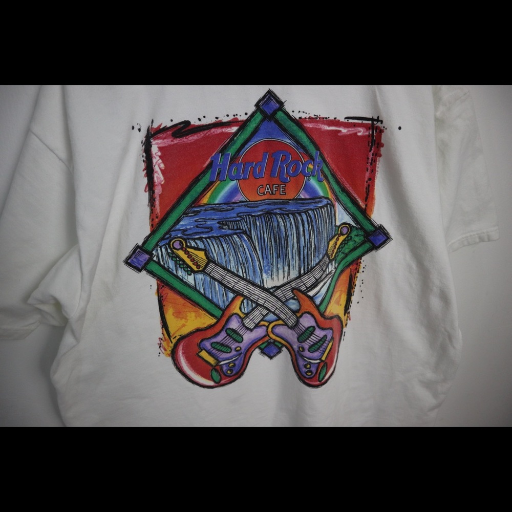 Vintage Hard Rock Cafe Tshirt - Niagara Falls